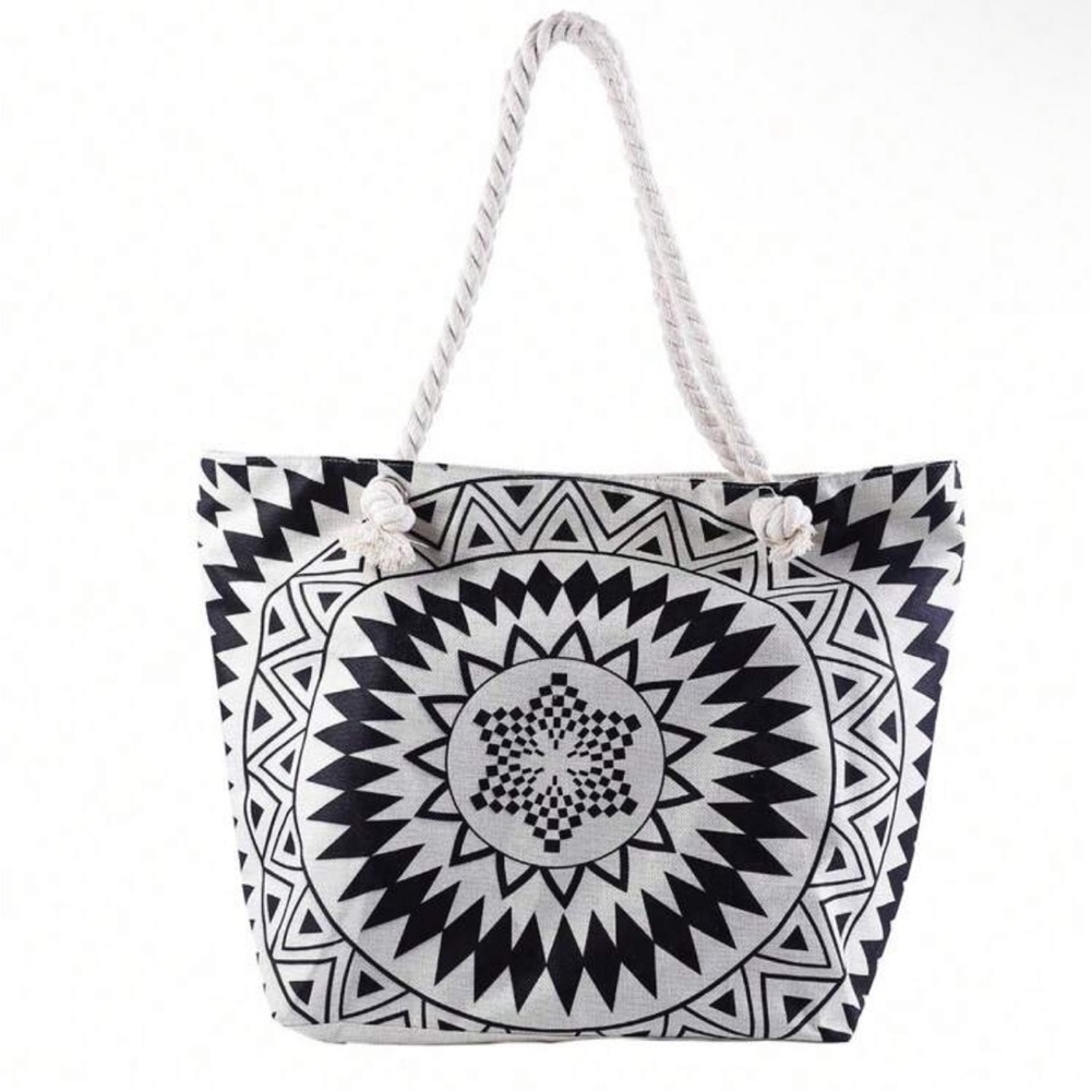 Black and White Tote Beach Bag NWT